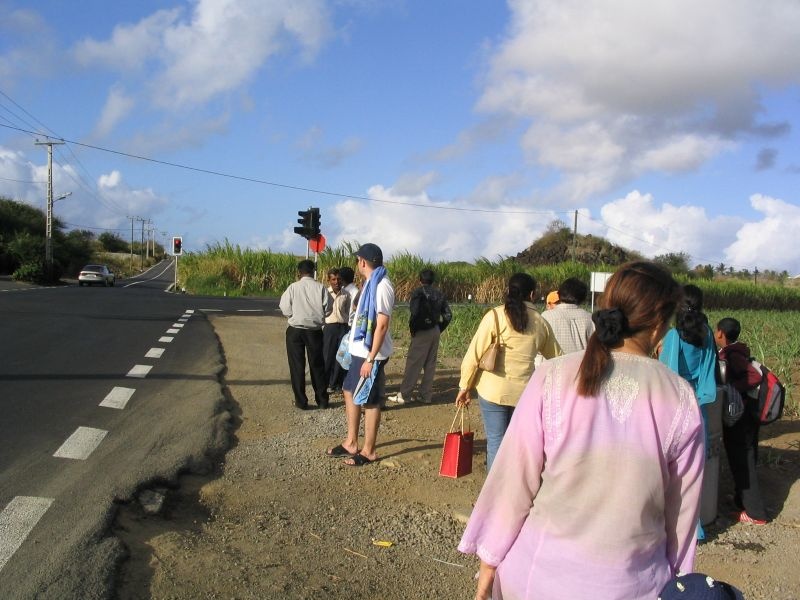 bus_stop.jpg